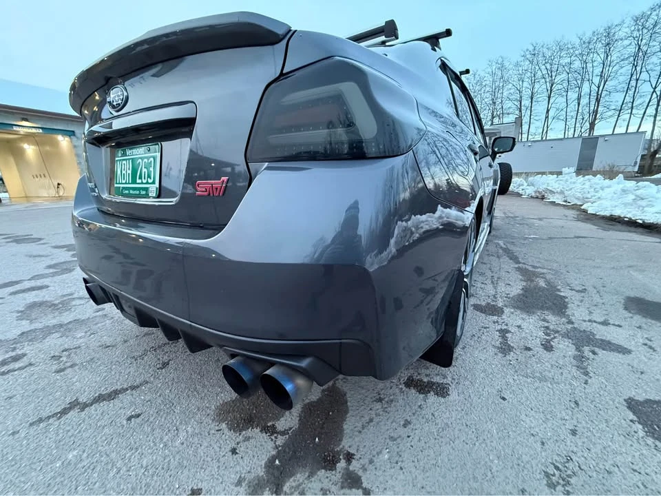 2021 Subaru - Image 10 of 20
