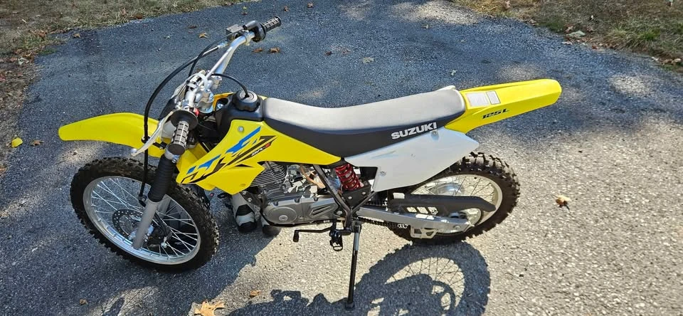 2021 Suzuki Motorcycles - Image 2 of 9