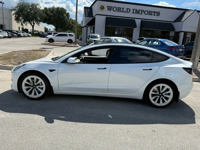 2021 Tesla Model 3 - Image 9 of 12