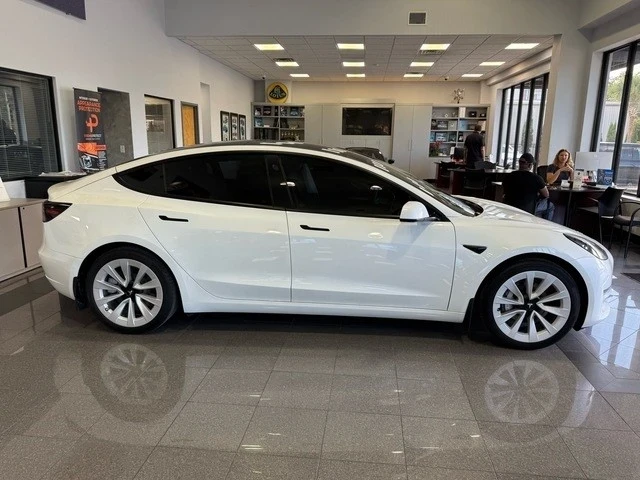 2021 Tesla Model 3 - Image 5 of 12