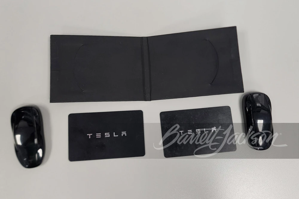 2021 Tesla Model S Plaid - Image 23 of 28