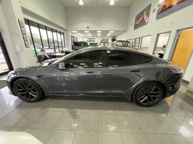 2021 Tesla Model S Plaid - Image 2 of 21