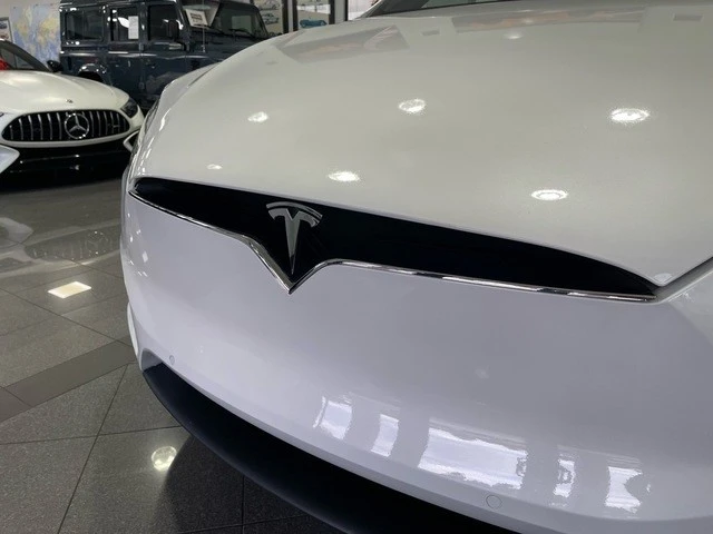 2021 Tesla Model X Plaid - Image 11 of 12