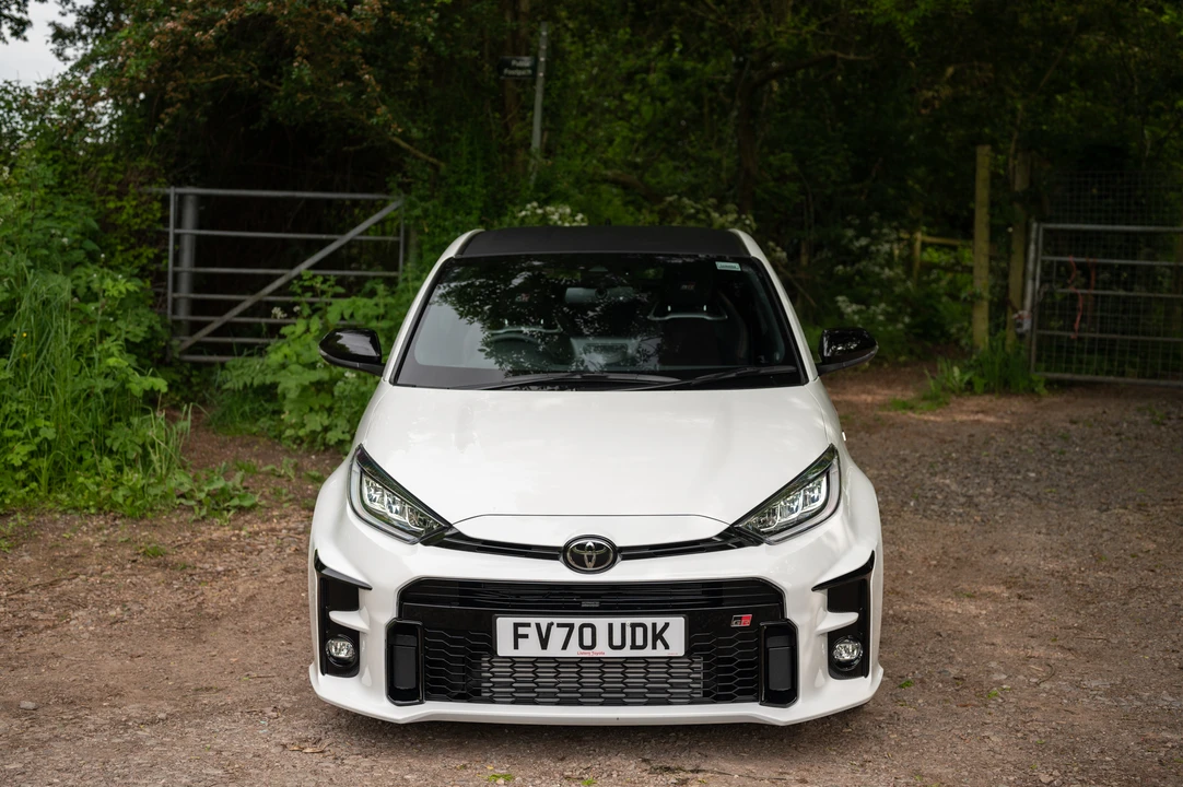 2021 Toyota Yaris - Image 3 of 31