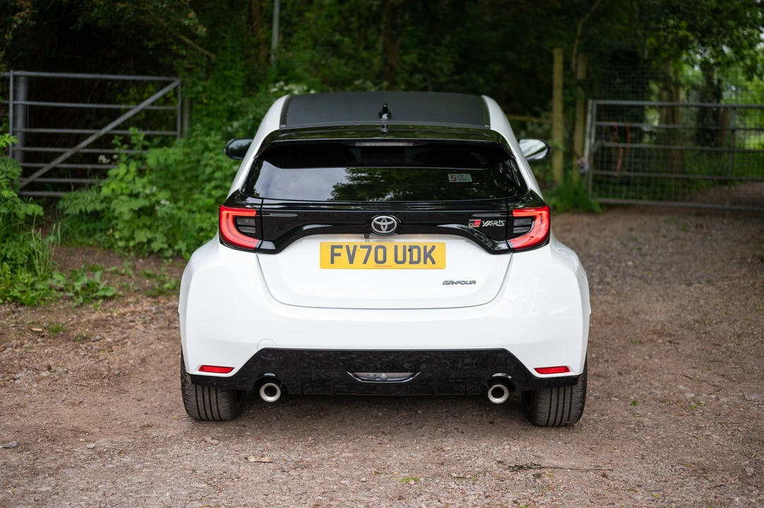 2021 Toyota Yaris - Image 16 of 31