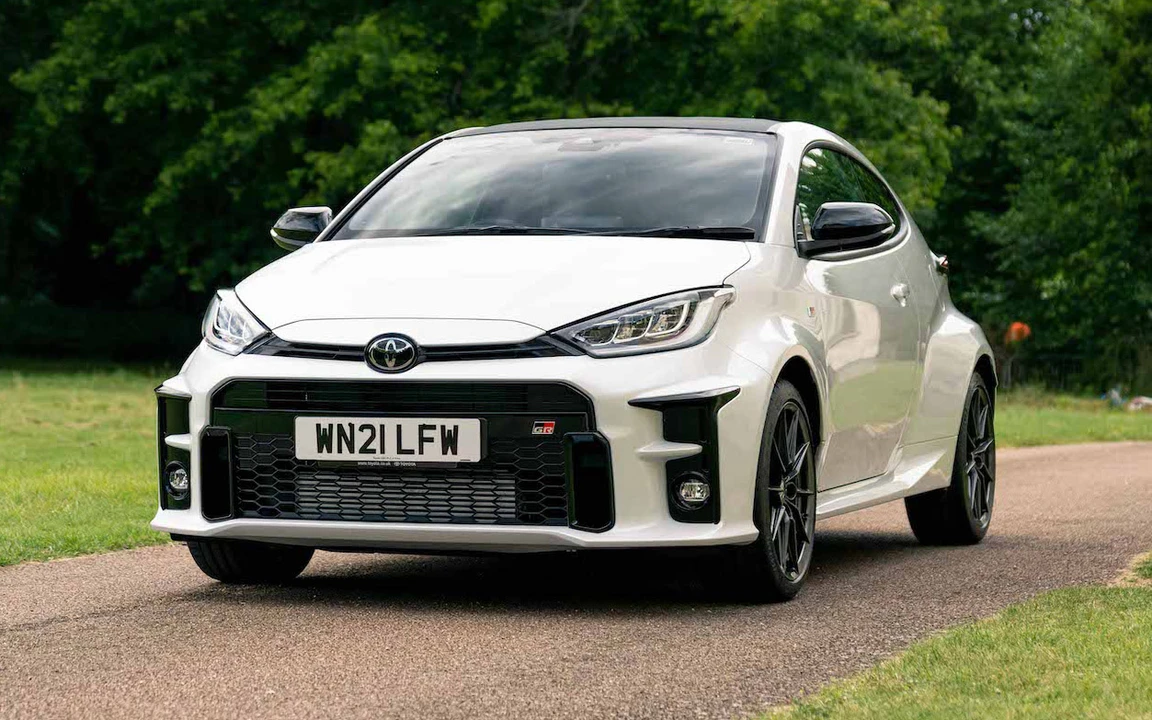 2021 Toyota Yaris - Image 2 of 31
