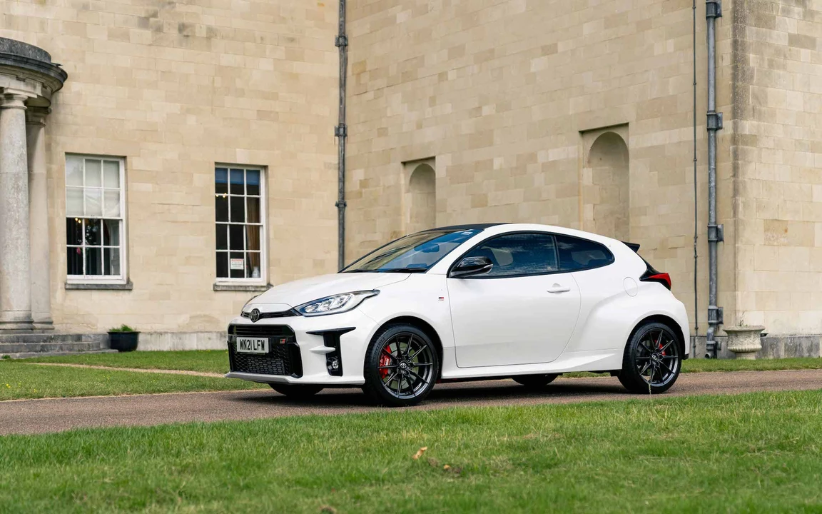 2021 Toyota Yaris - Image 12 of 31