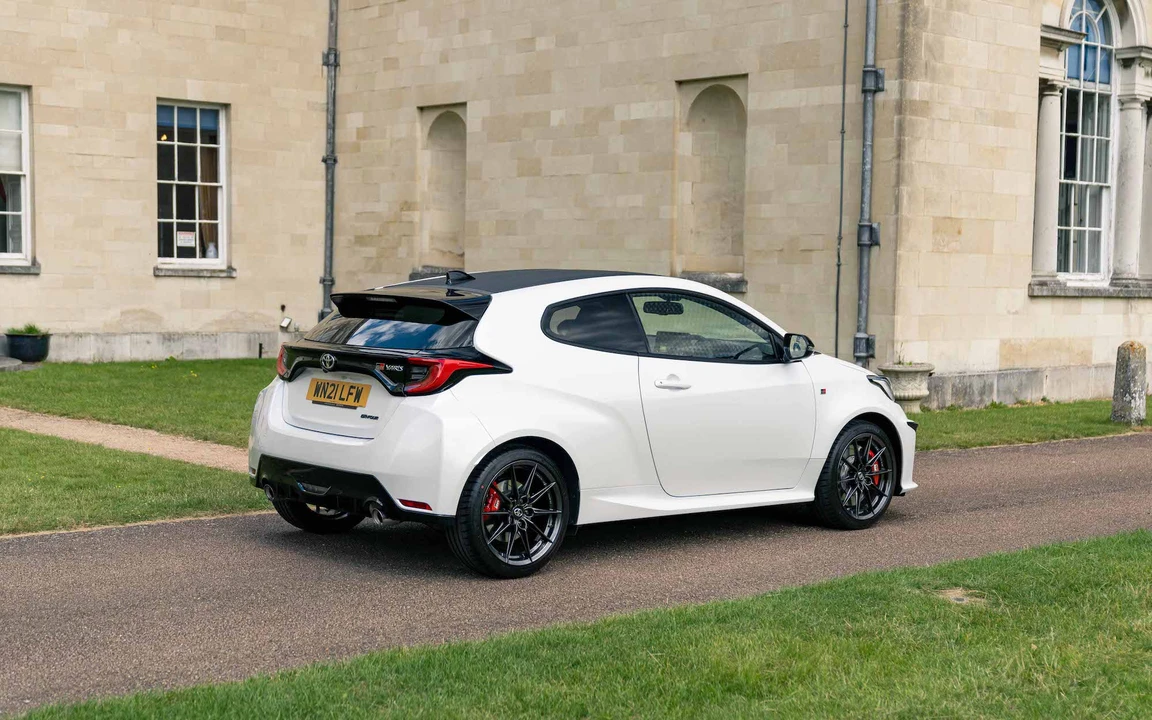 2021 Toyota Yaris - Image 17 of 31