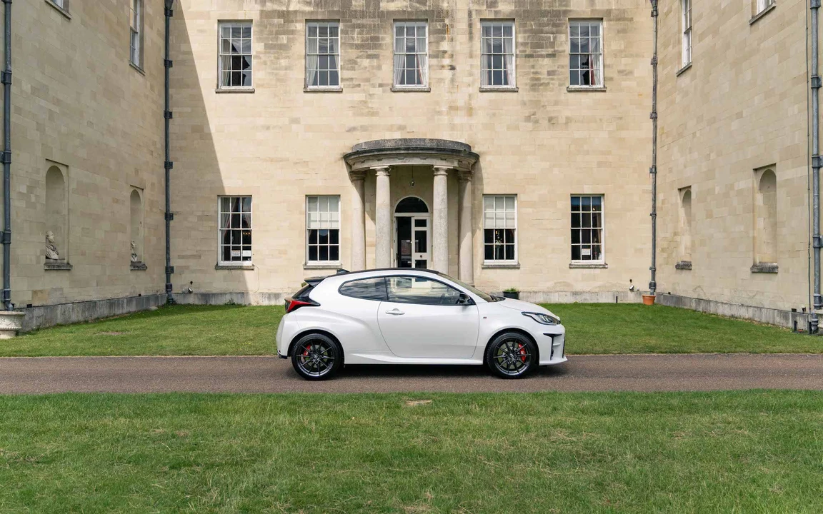 2021 Toyota Yaris - Image 23 of 31