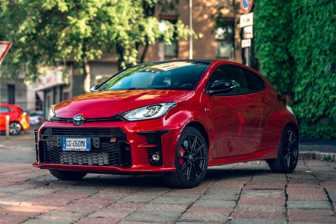 2021 Toyota Yaris - Image 2 of 31