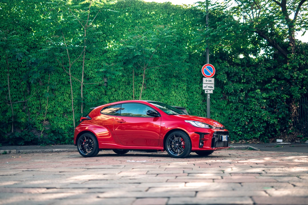 2021 Toyota Yaris - Image 10 of 31
