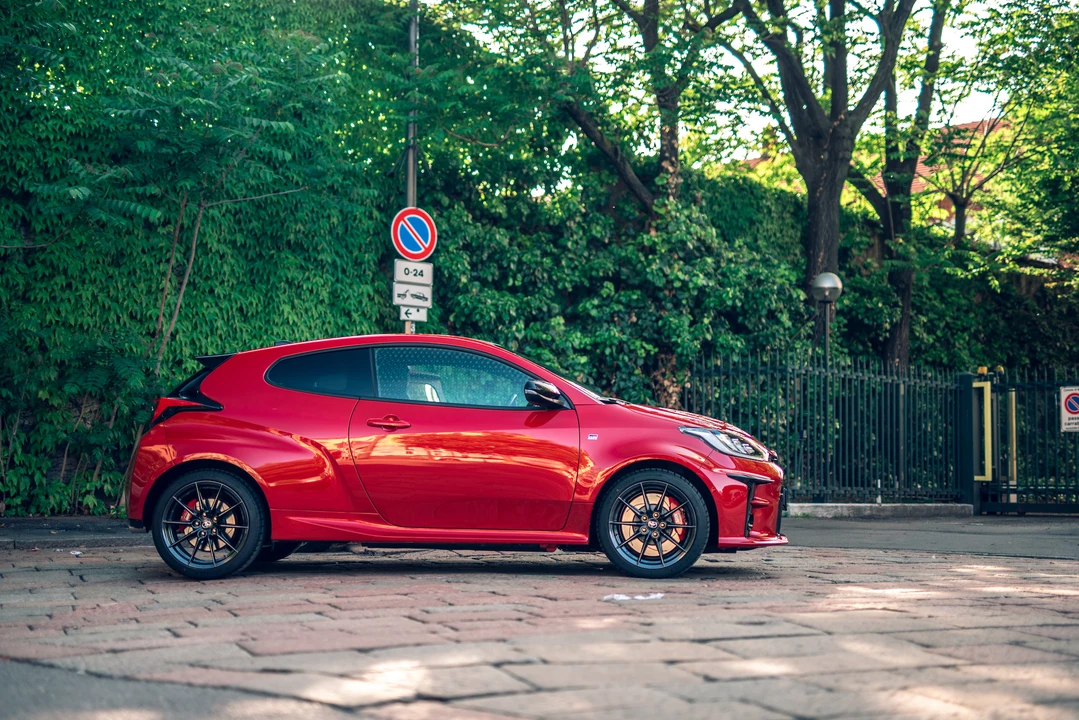2021 Toyota Yaris - Image 8 of 31