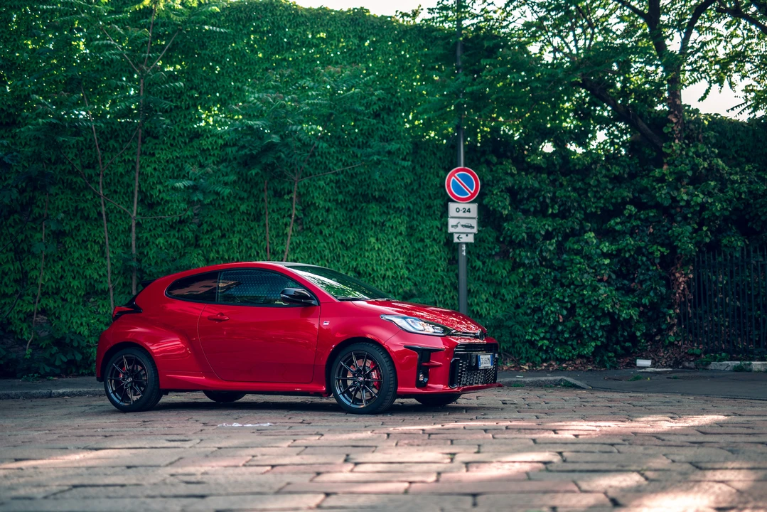 2021 Toyota Yaris - Image 9 of 31