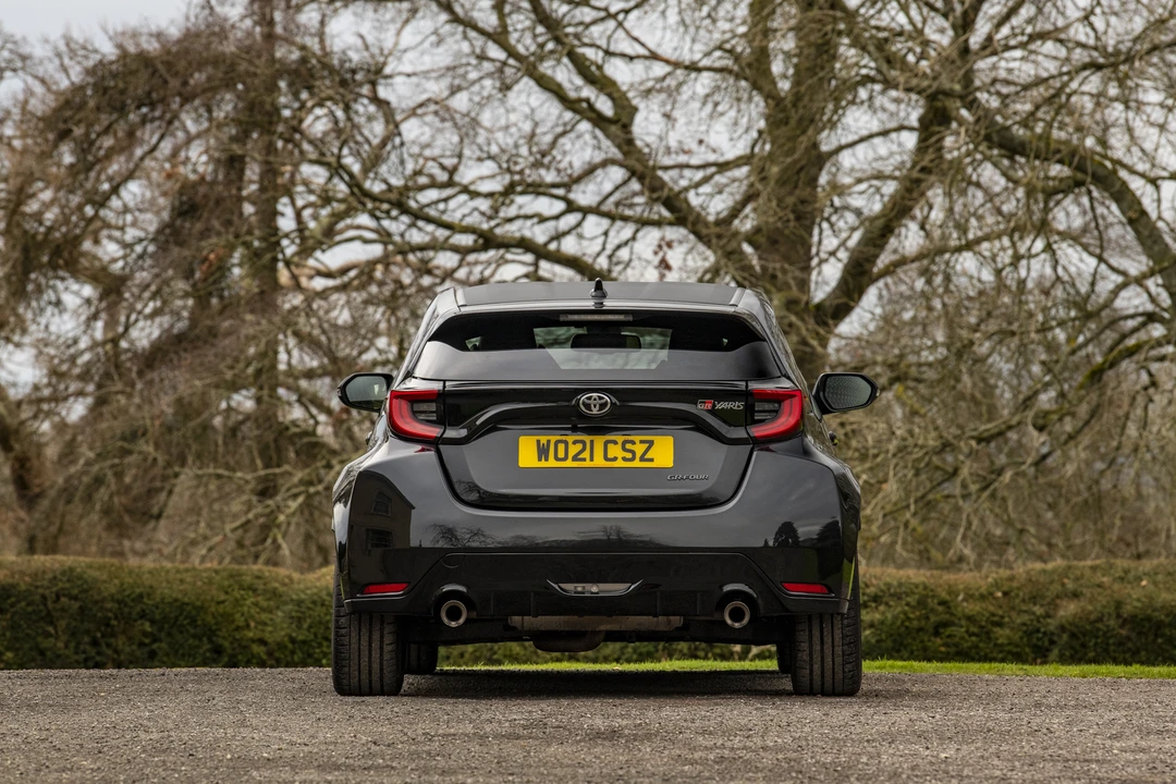 2021 Toyota Yaris - Image 15 of 31