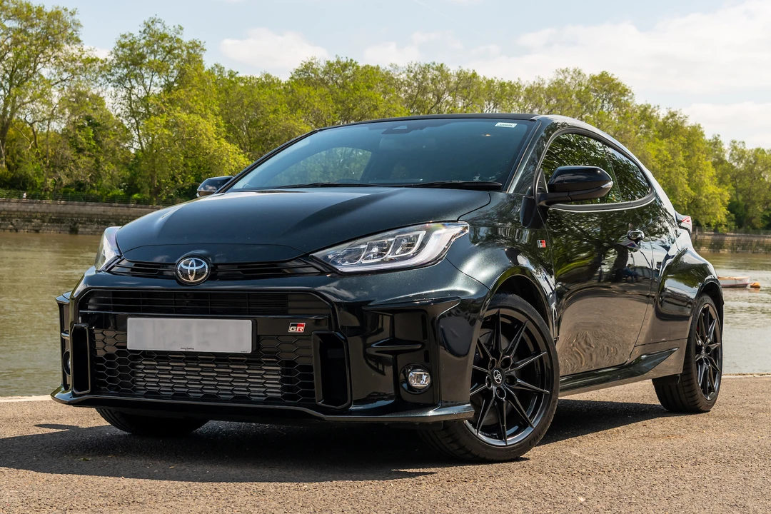 2021 Toyota Yaris - Image 2 of 31