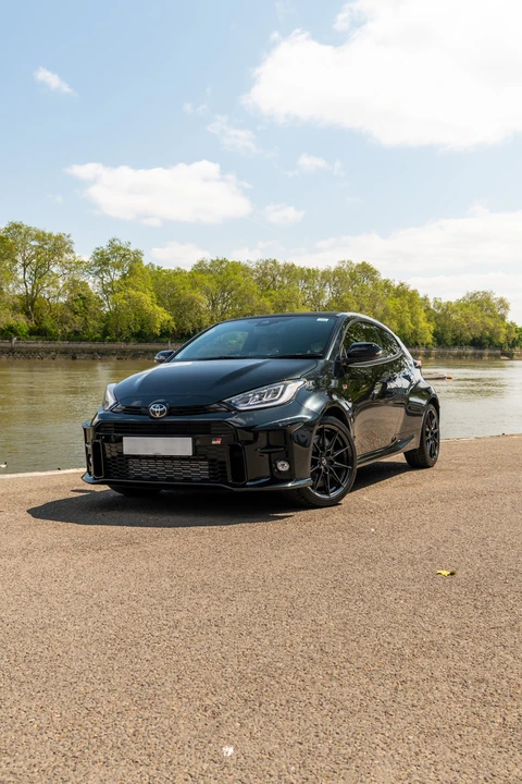2021 Toyota Yaris - Image 23 of 31