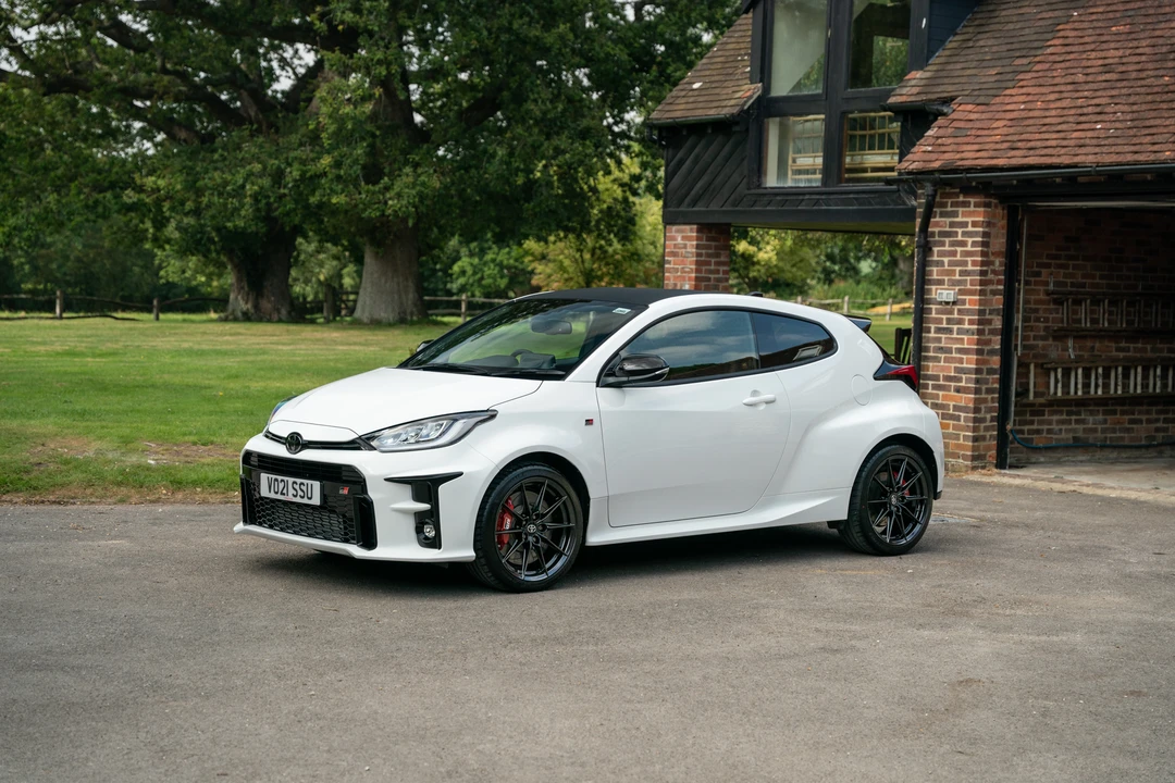 2021 Toyota Yaris - Image 10 of 31