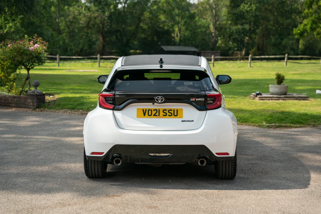 2021 Toyota Yaris - Image 15 of 31