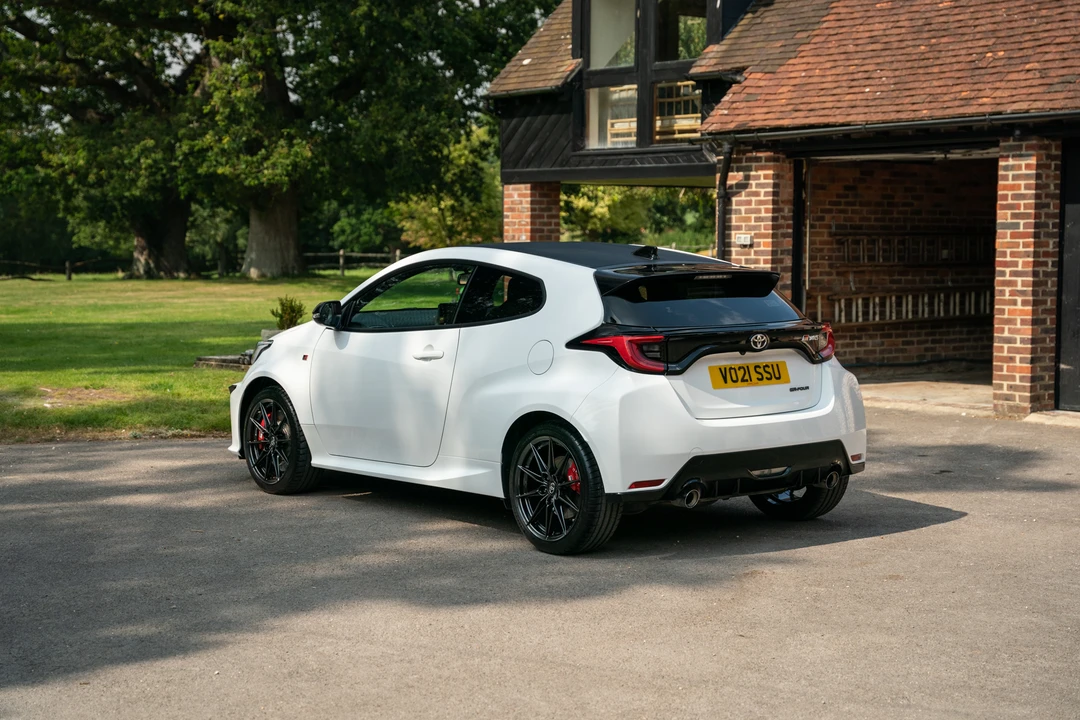 2021 Toyota Yaris - Image 8 of 31