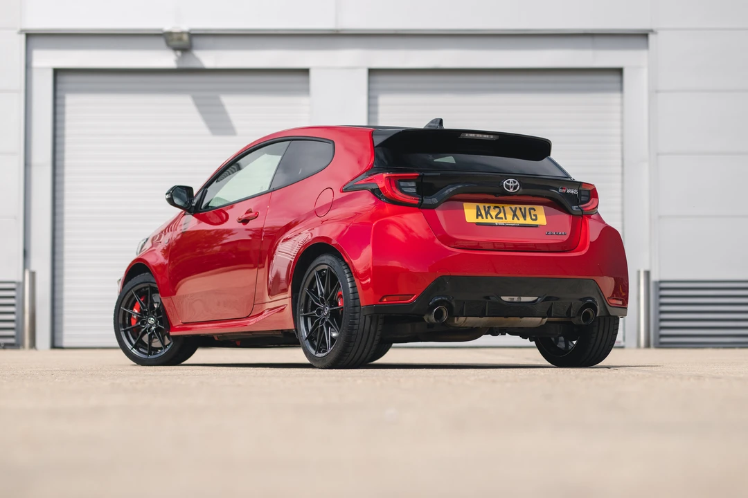 2021 Toyota Yaris - Image 12 of 31