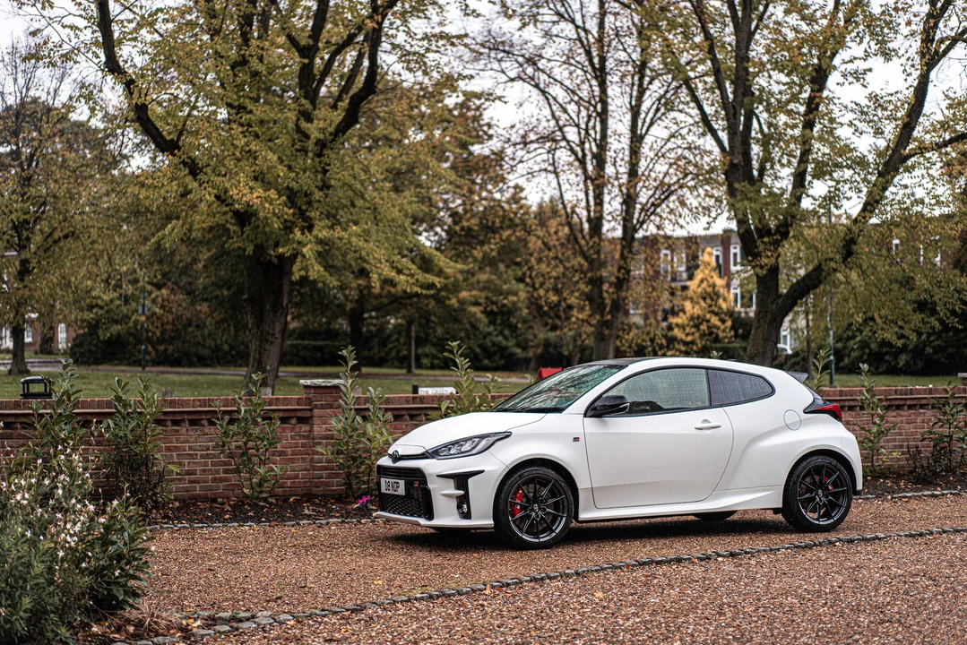 2021 Toyota Yaris - Image 9 of 31