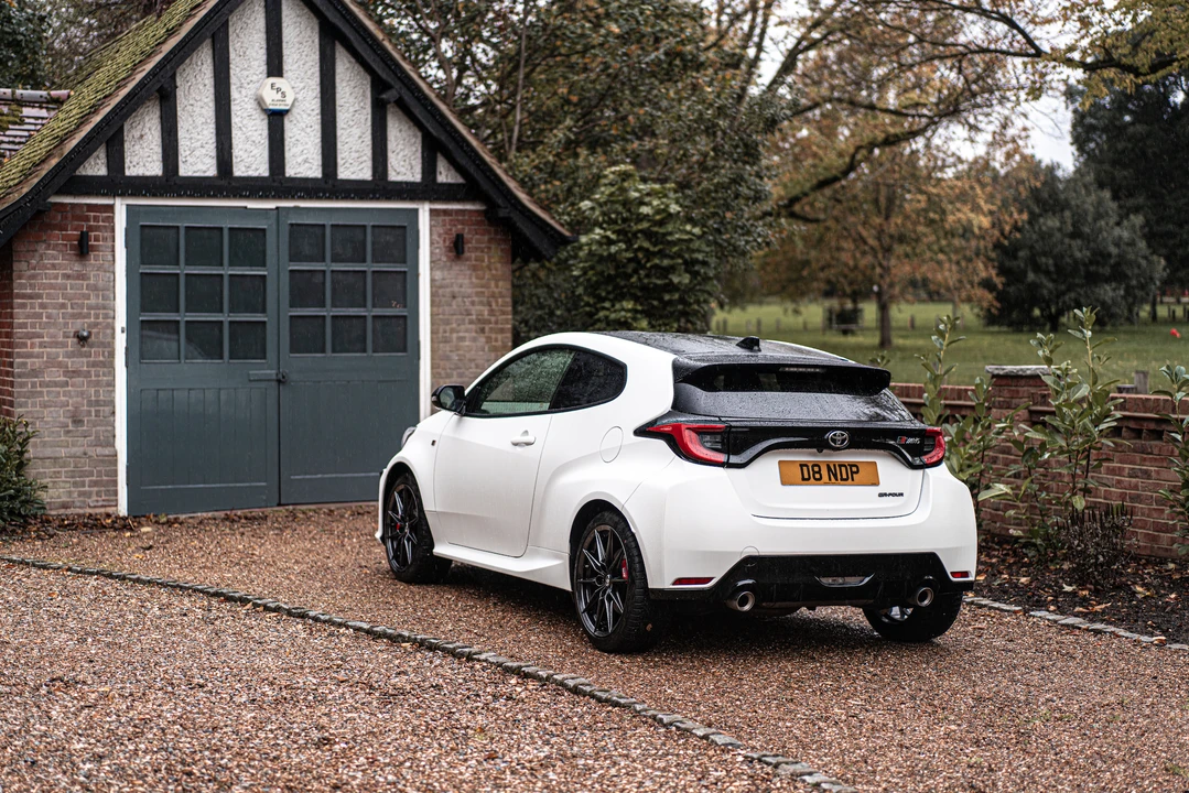 2021 Toyota Yaris - Image 13 of 31