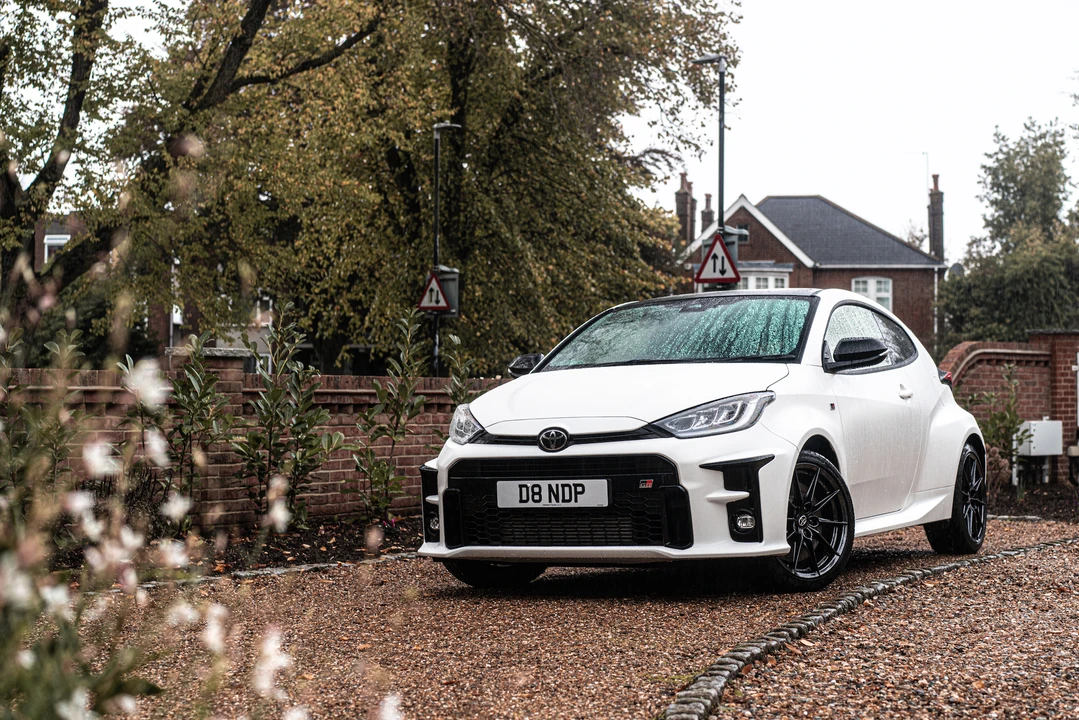 2021 Toyota Yaris - Image 15 of 31