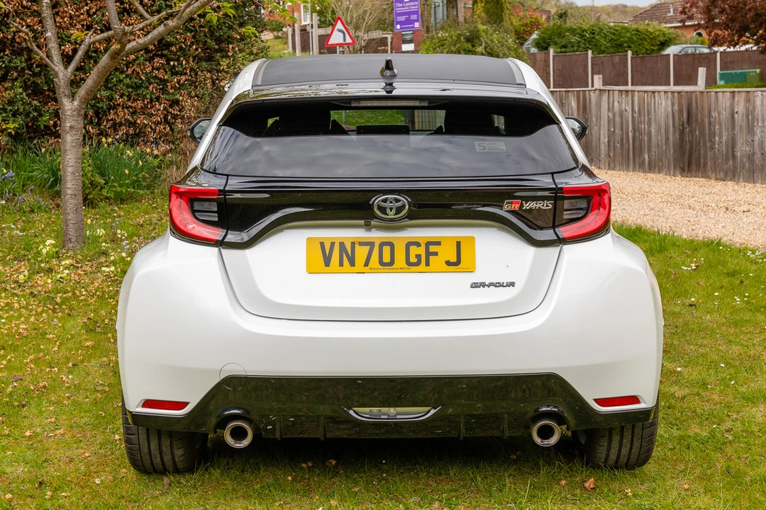 2021 Toyota Yaris - Image 8 of 31