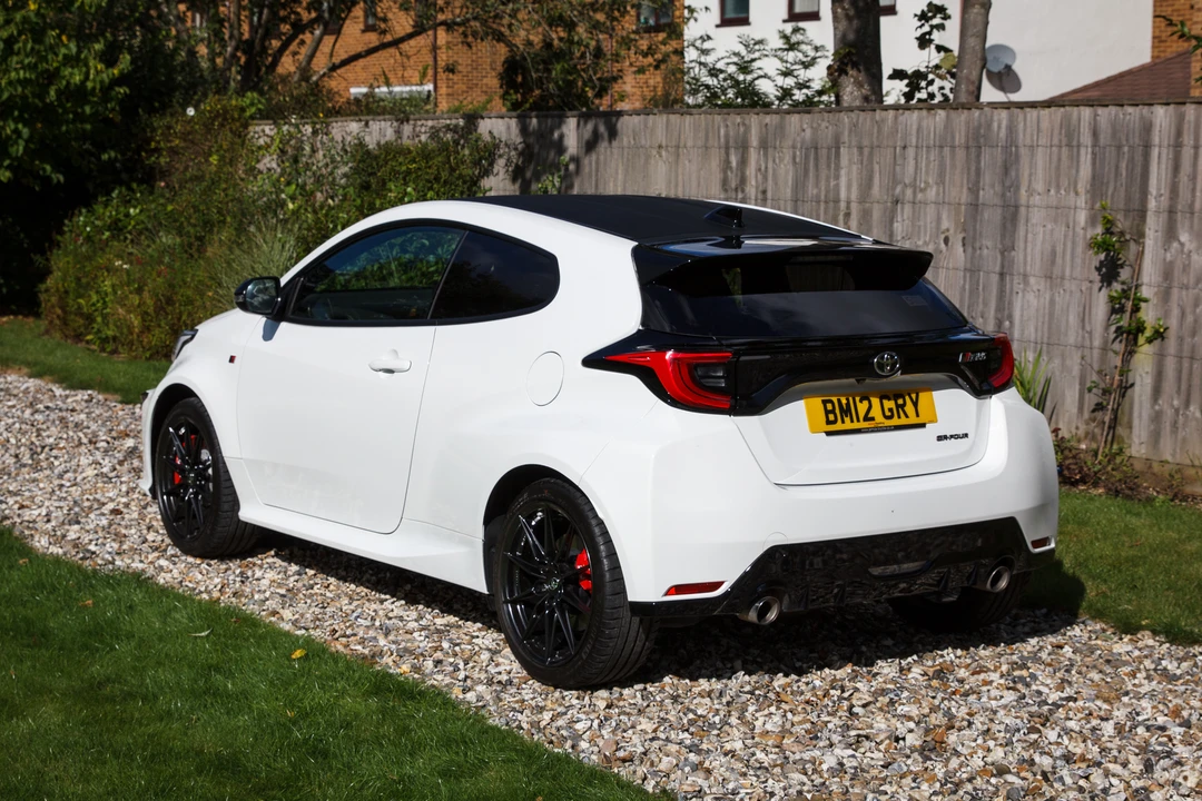 2021 Toyota Yaris - Image 8 of 31