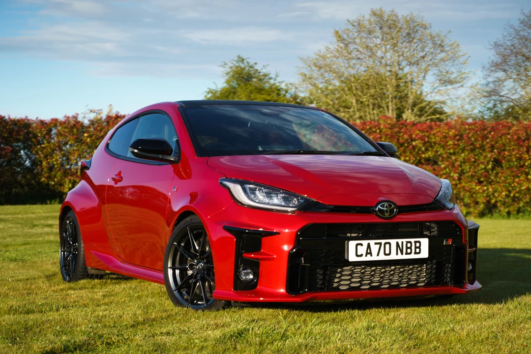 2021 Toyota Yaris - Image 2 of 31
