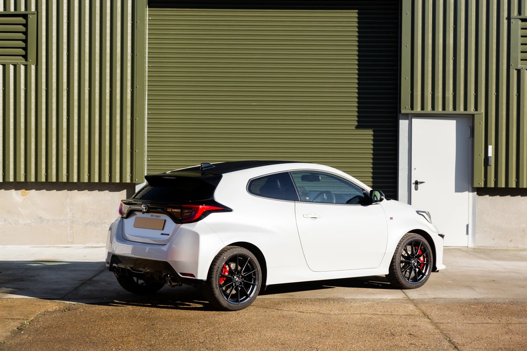 2021 Toyota Yaris - Image 12 of 31