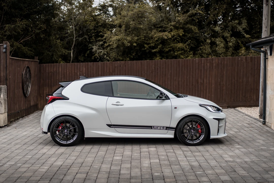 2021 Toyota Yaris - Image 13 of 31