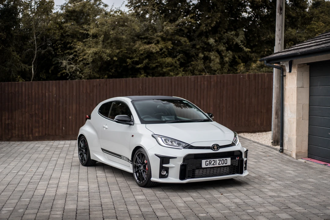 2021 Toyota Yaris - Image 12 of 31