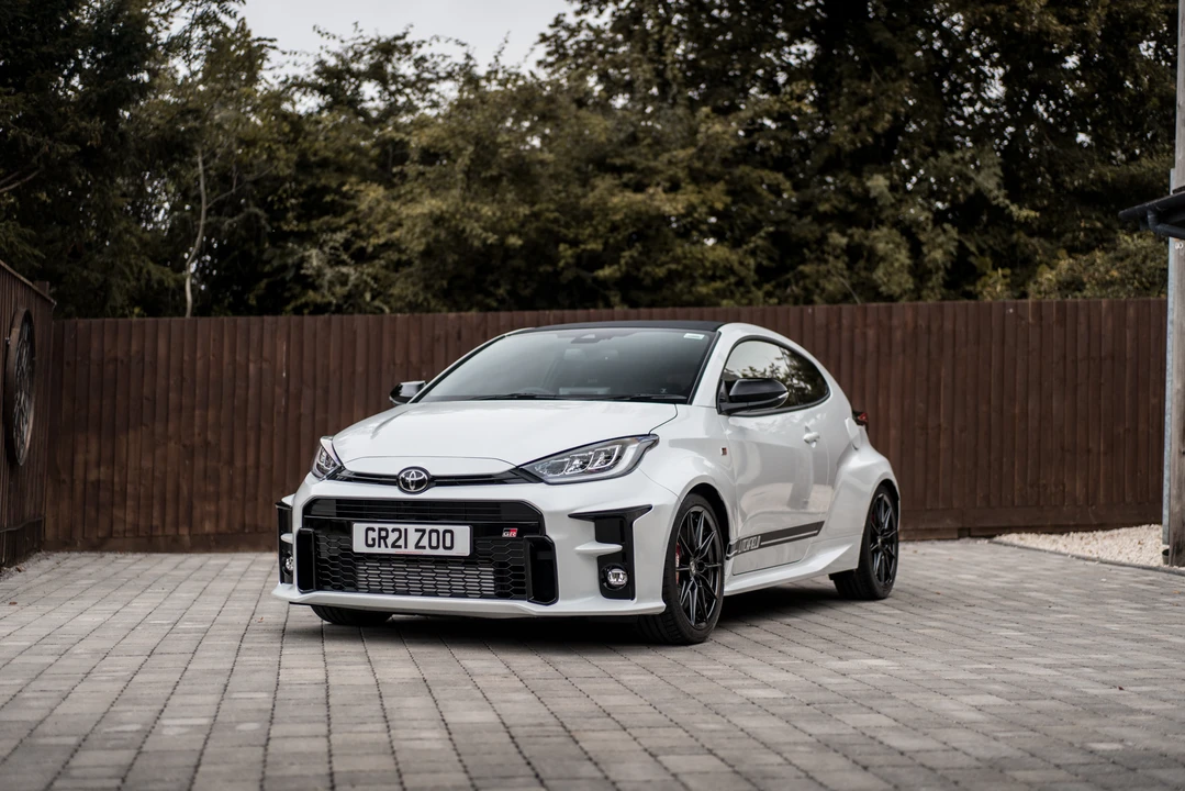 2021 Toyota Yaris - Image 10 of 31