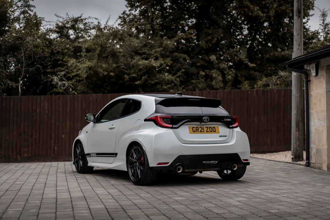 2021 Toyota Yaris - Image 8 of 31