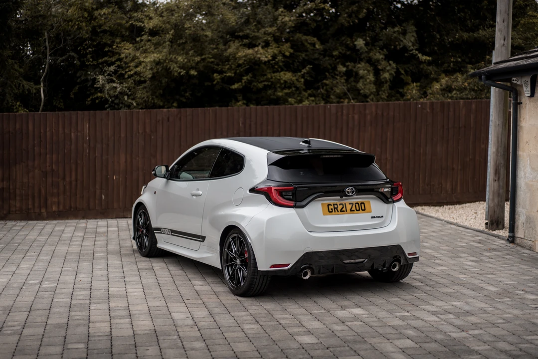2021 Toyota Yaris - Image 17 of 31