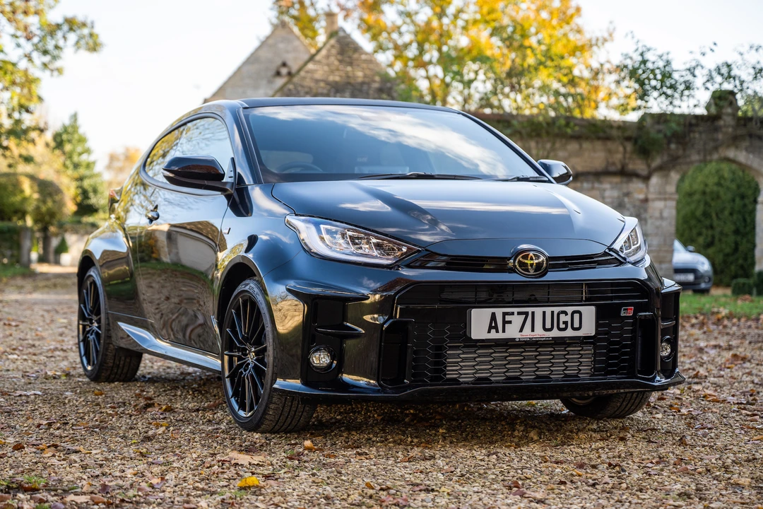 2021 Toyota Yaris - Image 2 of 31