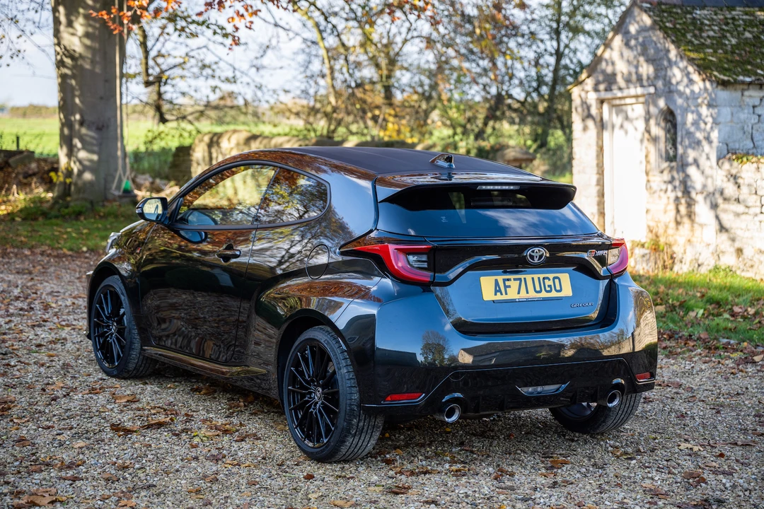 2021 Toyota Yaris - Image 8 of 31