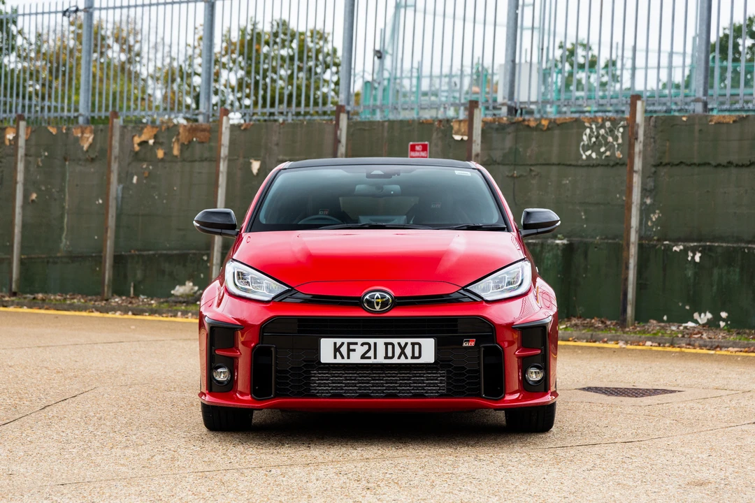 2021 Toyota Yaris - Image 15 of 31