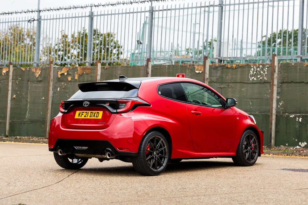 2021 Toyota Yaris - Image 6 of 31