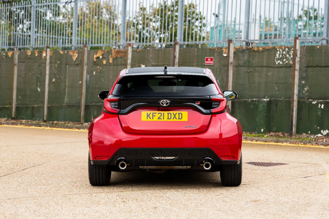 2021 Toyota Yaris - Image 7 of 31