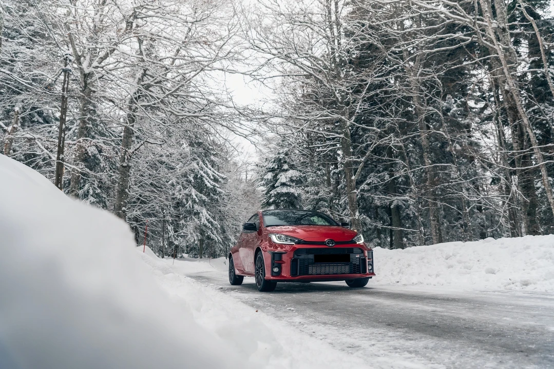 2021 Toyota Yaris - Image 6 of 31