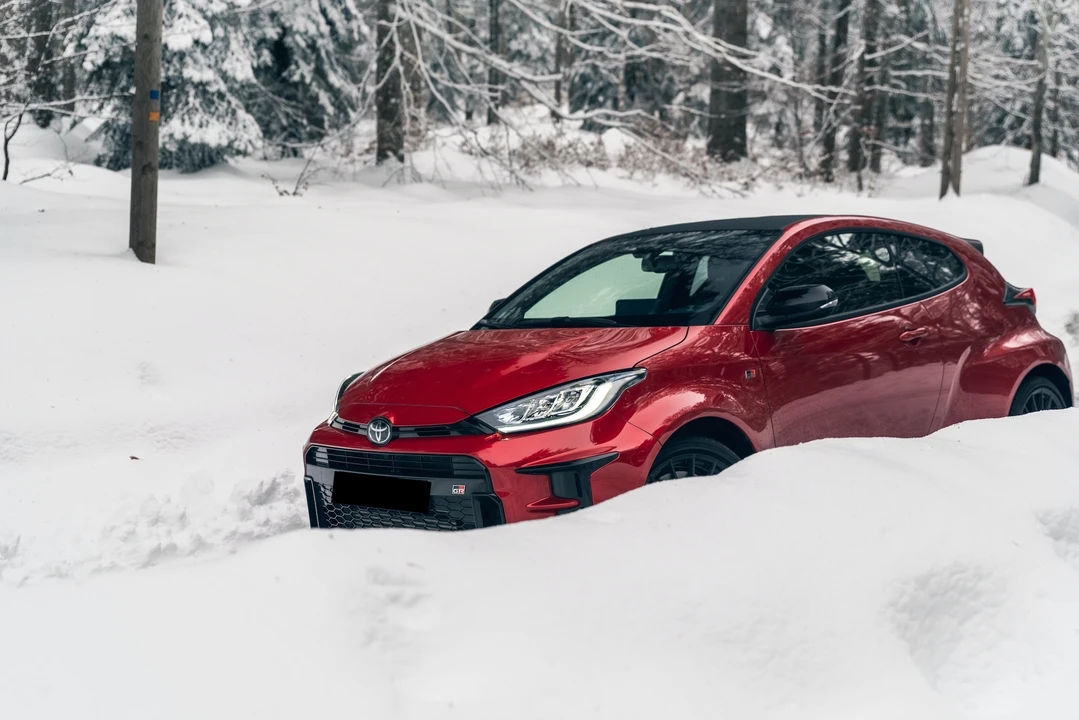 2021 Toyota Yaris - Image 7 of 31