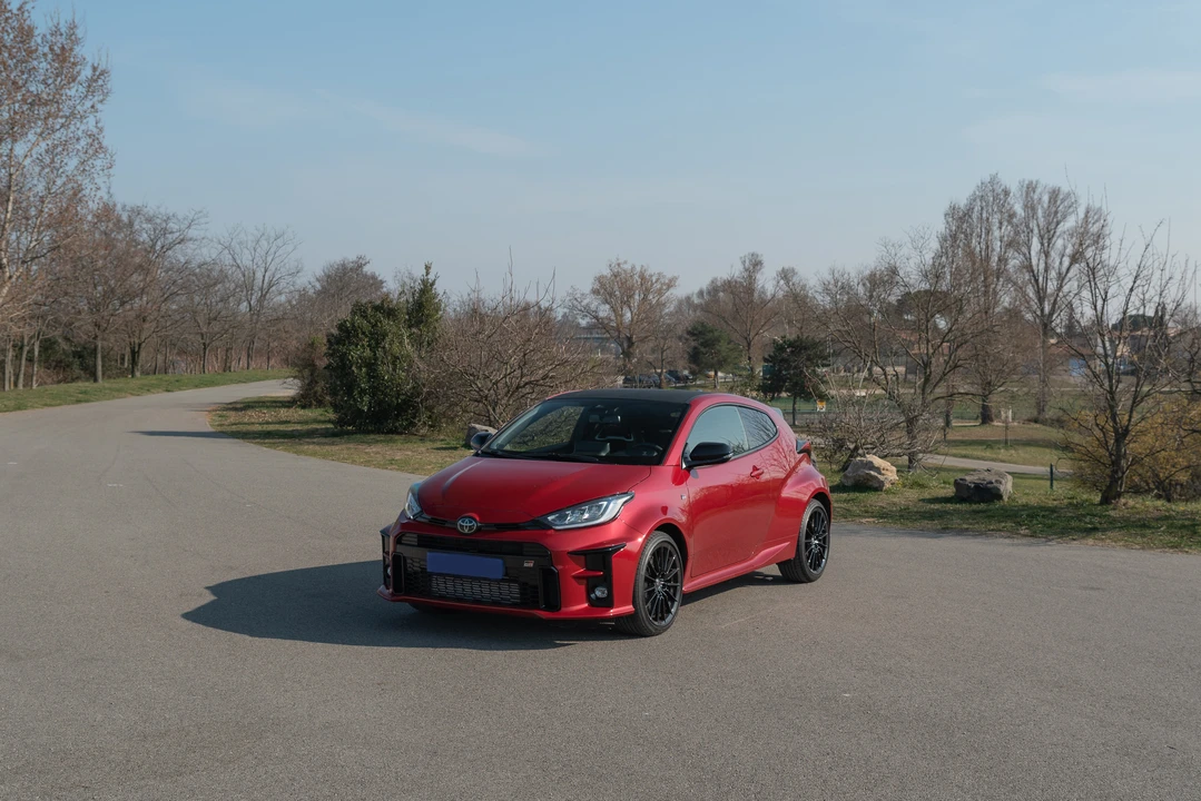 2021 Toyota Yaris - Image 14 of 31