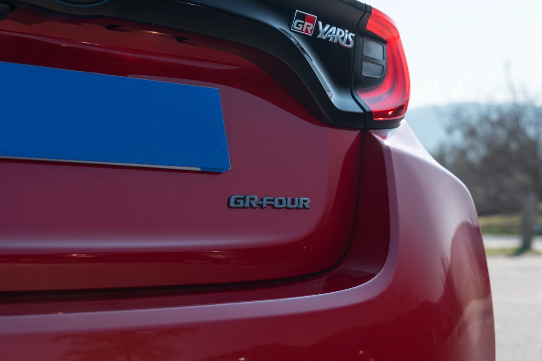 2021 Toyota Yaris - Image 23 of 31