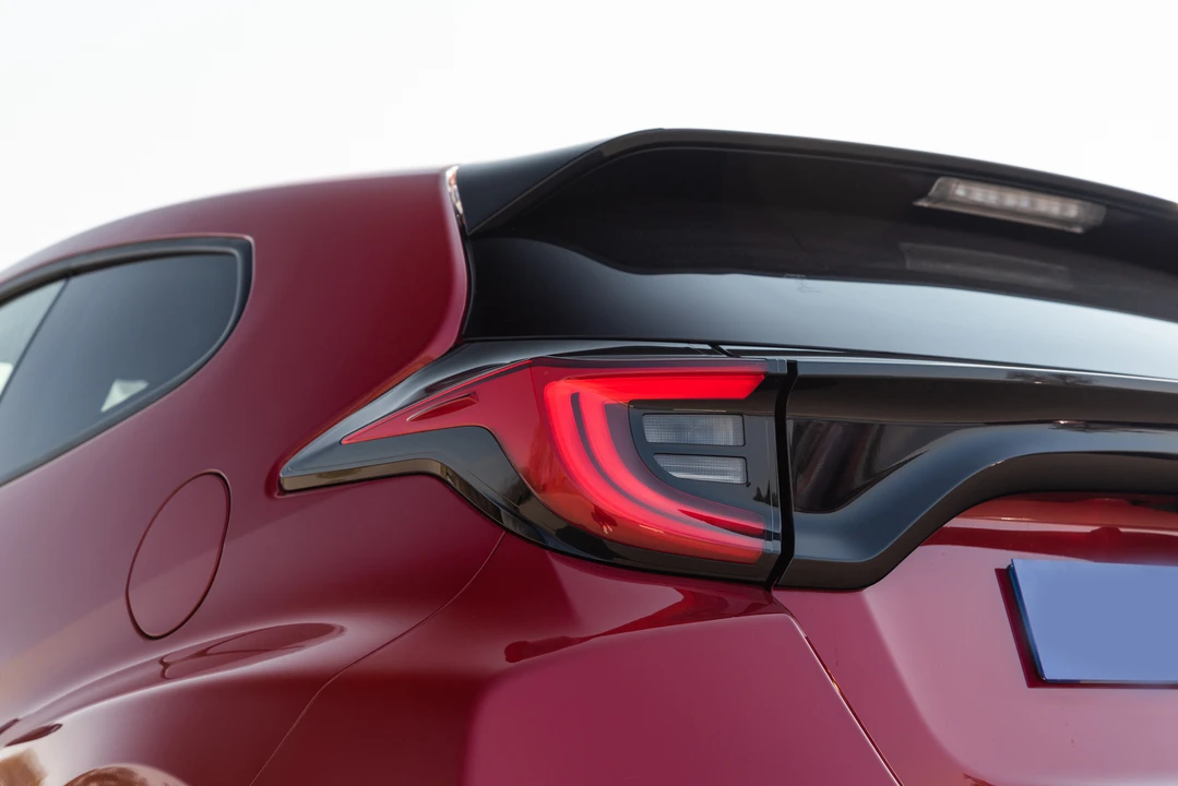 2021 Toyota Yaris - Image 25 of 31