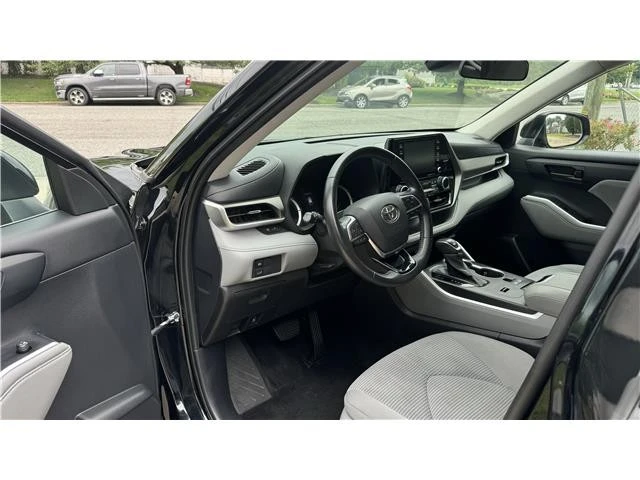 2021 Toyota Highlander - Image 15 of 21