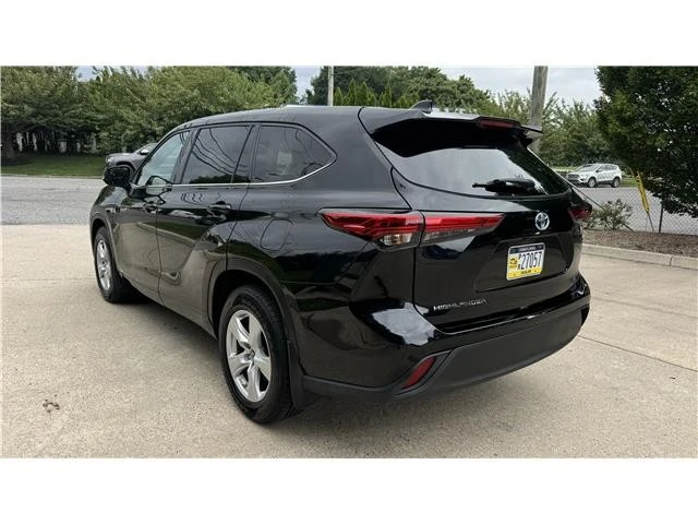 2021 Toyota Highlander - Image 4 of 21