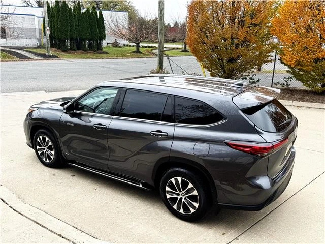 2021 Toyota Highlander - Image 7 of 21