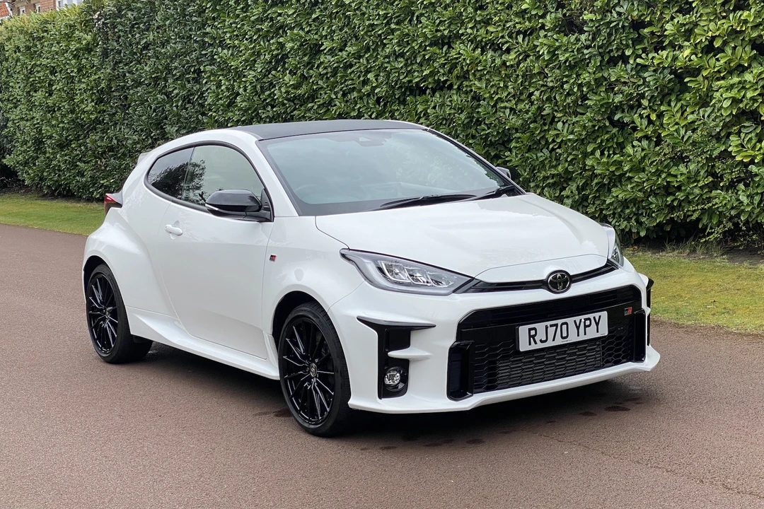 2021 Toyota Yaris - Image 2 of 31